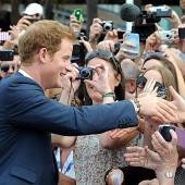Prinz Harry verzaubert Australierinnen